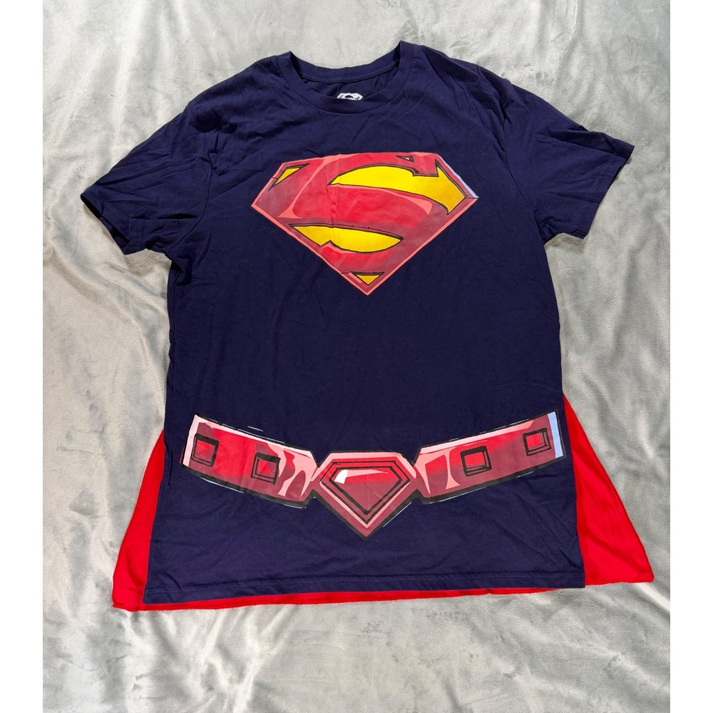 DC Comics Superman Tshirt With Removable Cape Size L Cosplay Costume